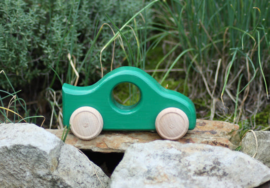Holzauto Grün