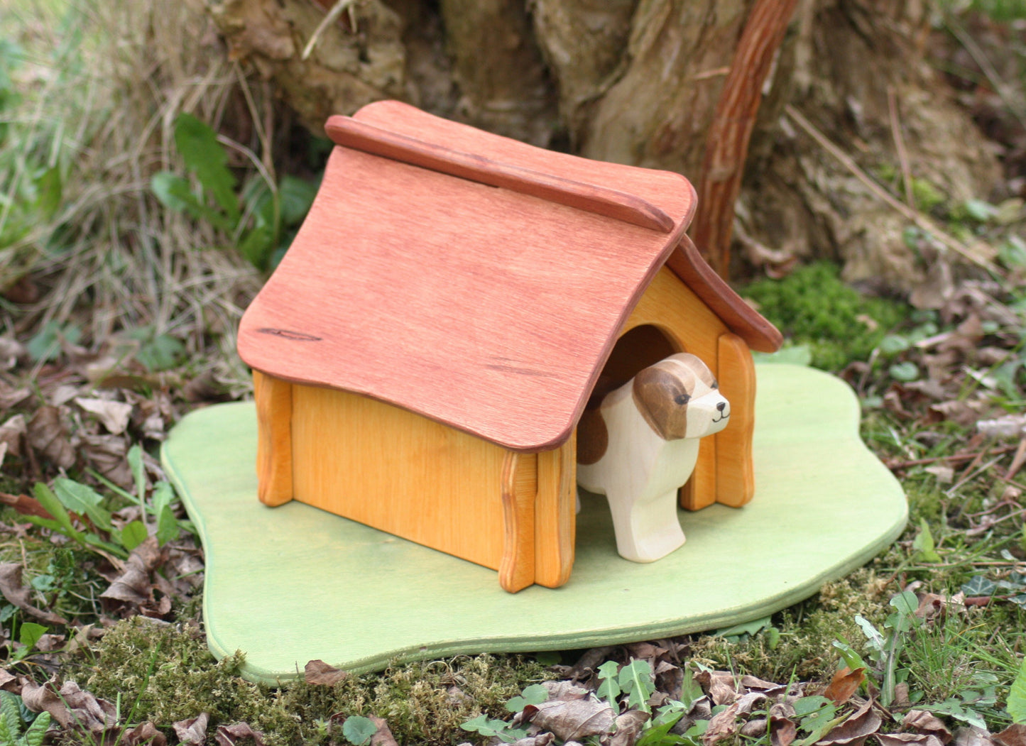 Hundehütte orange/rot