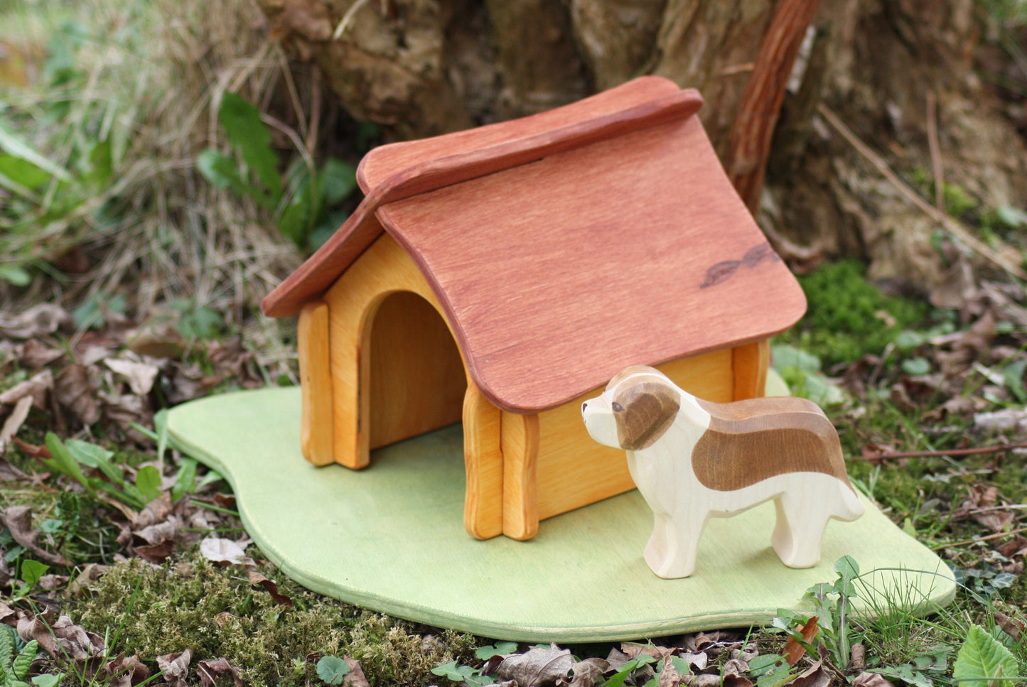 Hundehütte orange/rot