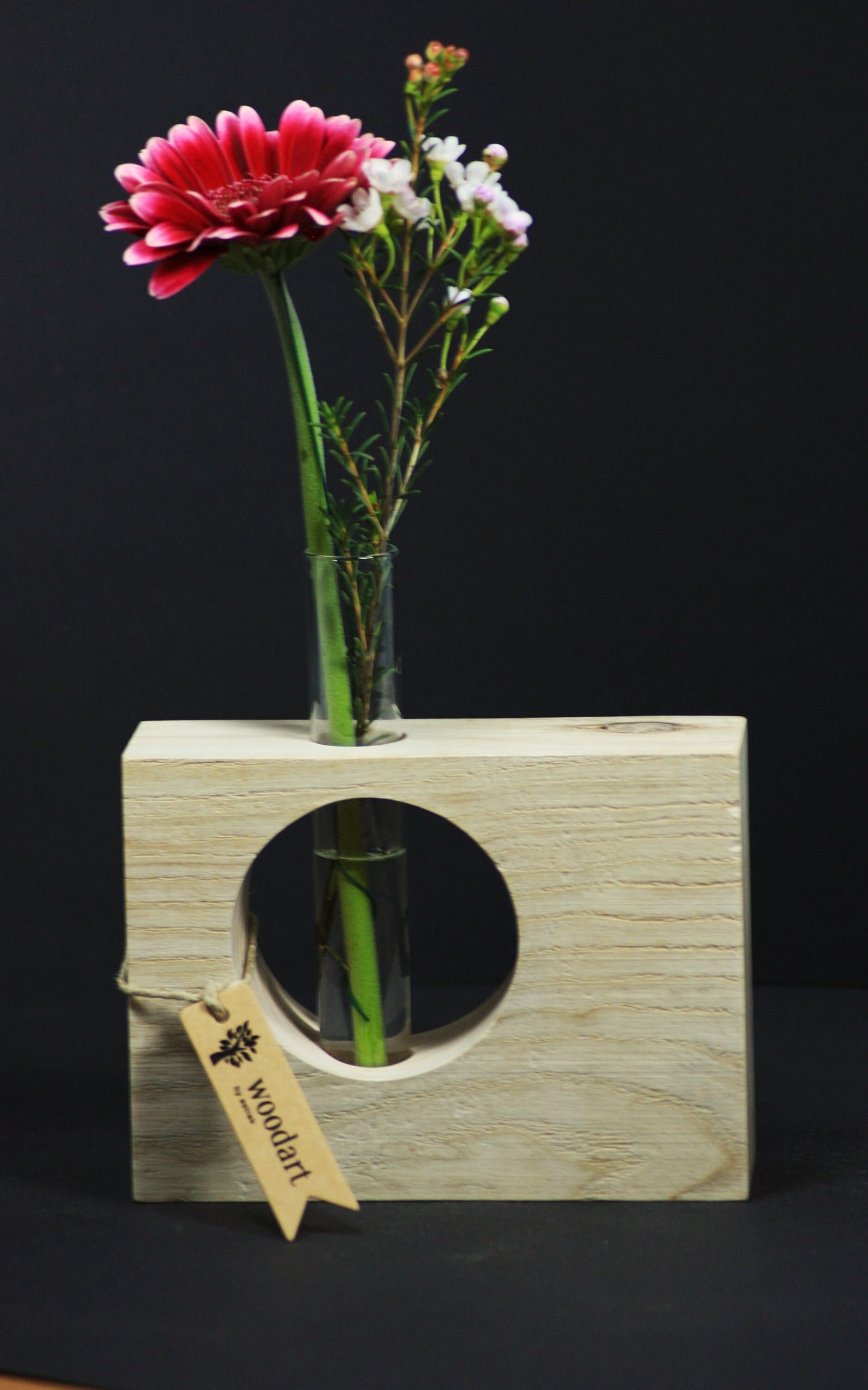 Vase aus Eschenholz