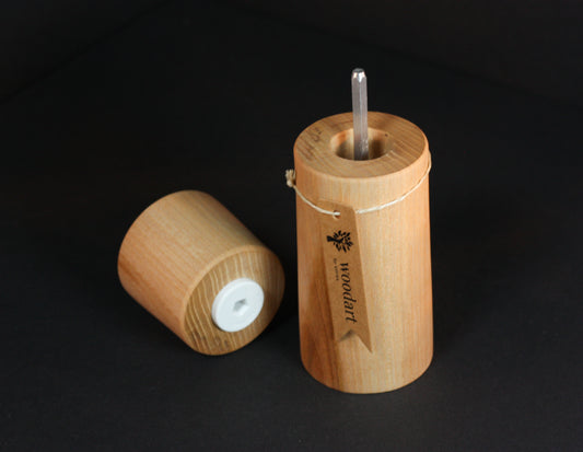 Salz- und Pfeffermühle aus Kirschbaum