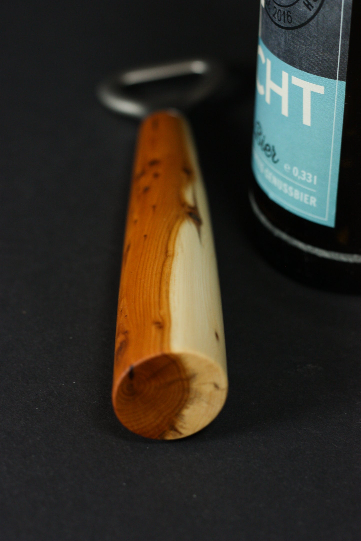 Design Flaschenöffner/Kapselheber mit Eibenholz