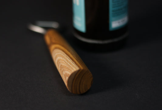 Design Flaschenöffner/Kapselheber mit Goldregenholz