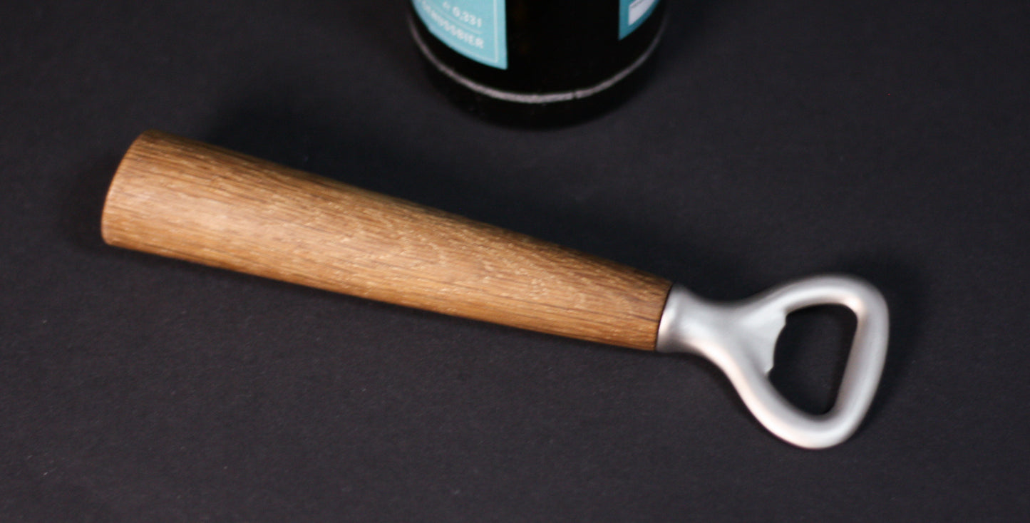 Design Flaschenöffner/Kapselheber mit Eichenholz
