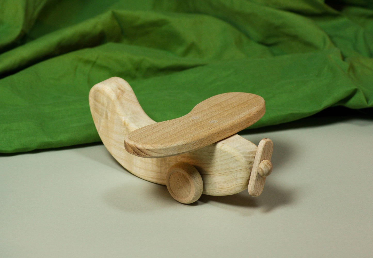 Holzflugzeug