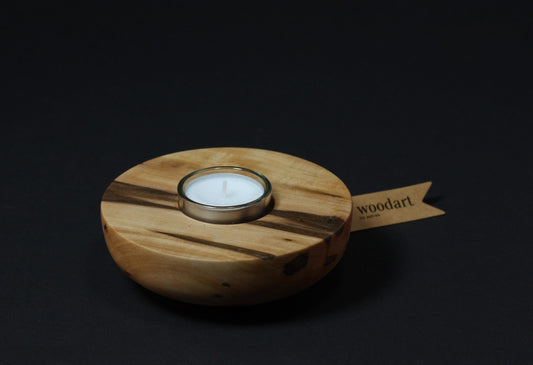 Teelichthalter aus Lindenholz