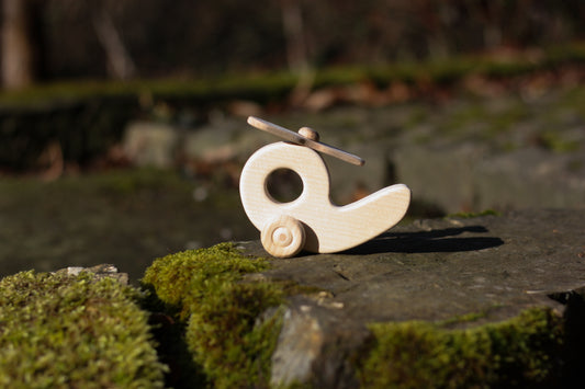 Holzspielzeug Hubschrauber aus Ahorn & Buche