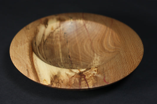 Handgemachte Schale aus Buchenholz