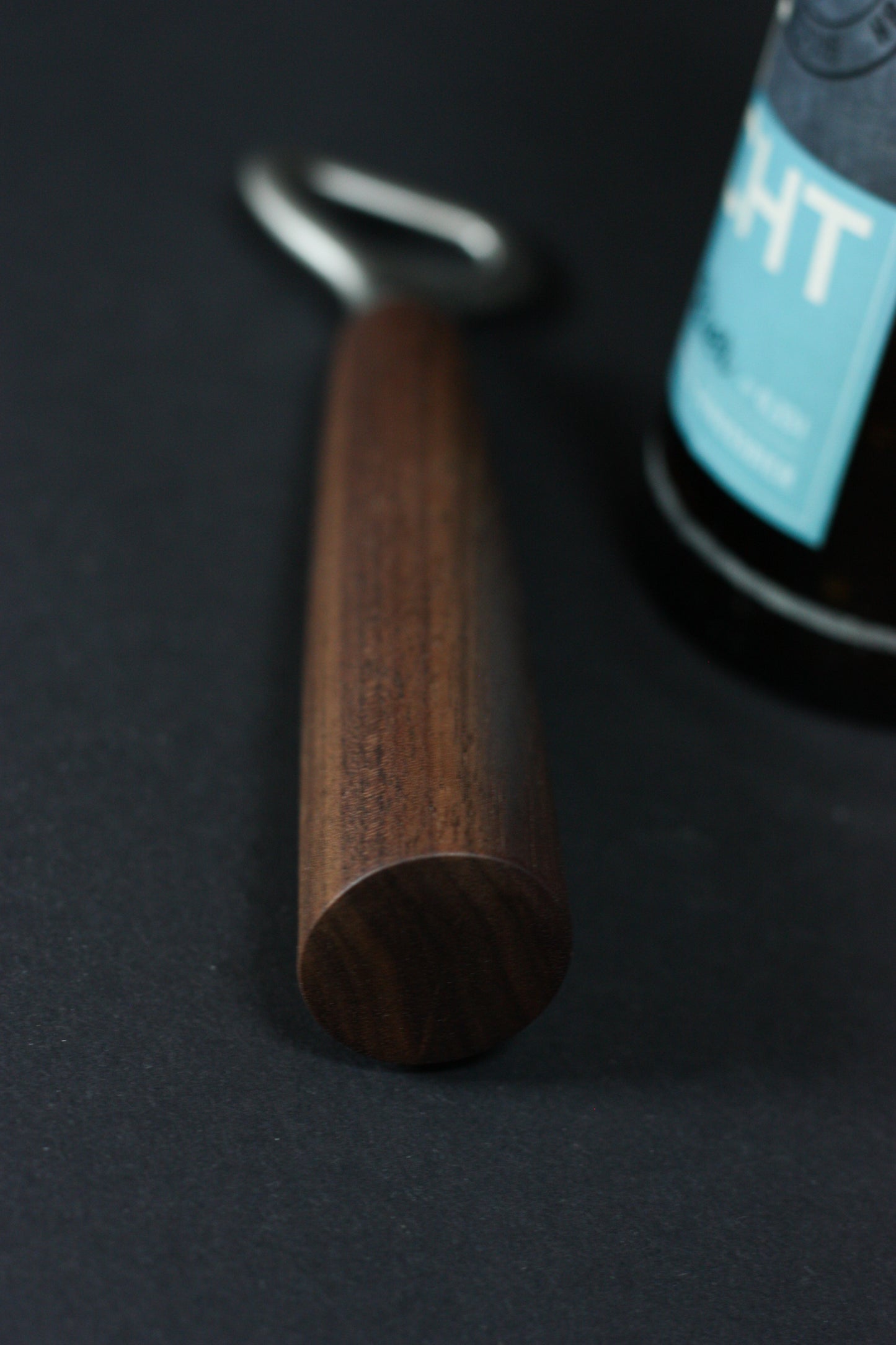 Design Flaschenöffner/Kapselheber mit Nussbaumholz