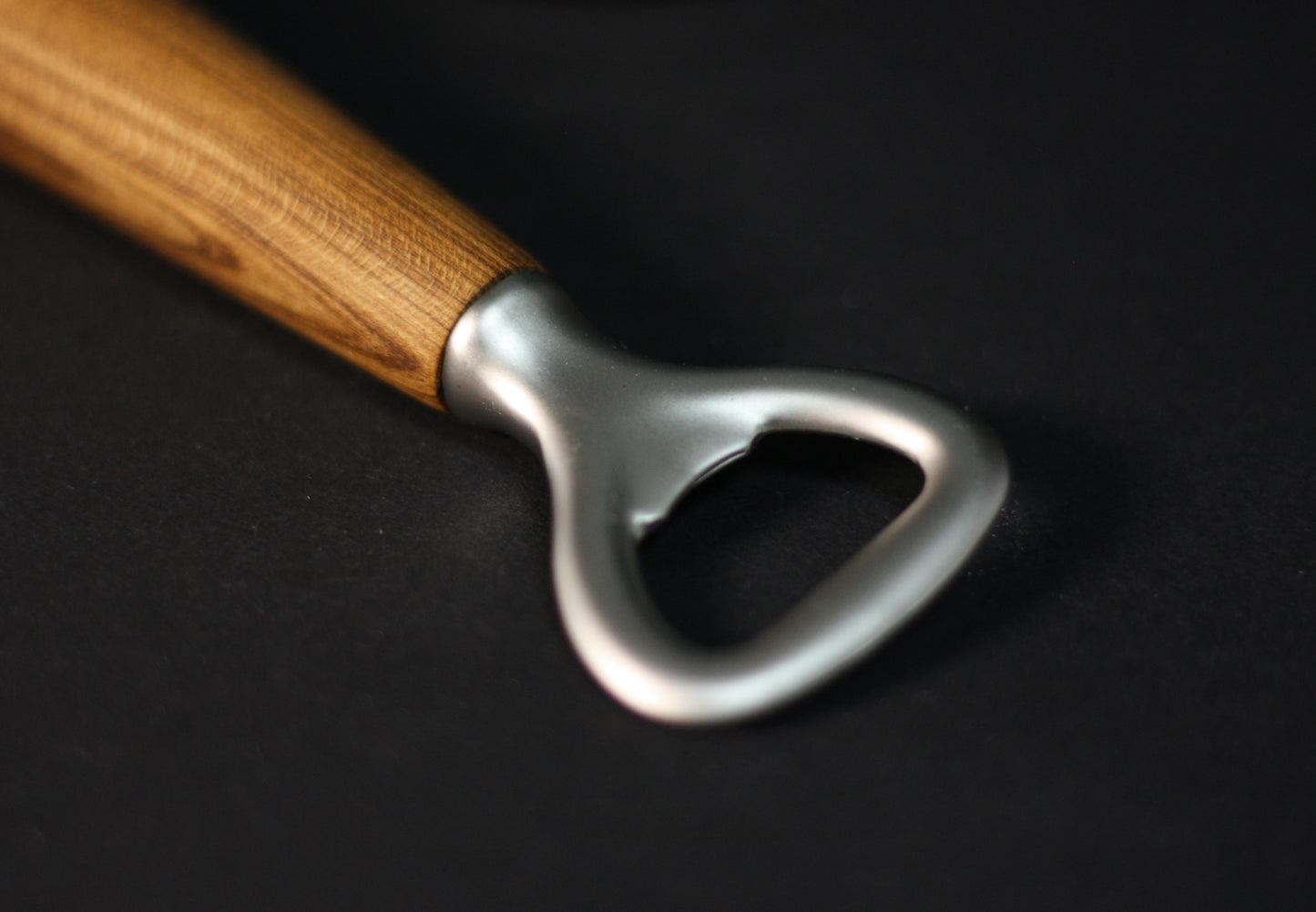 Design Flaschenöffner/Kapselheber mit Goldregenholz