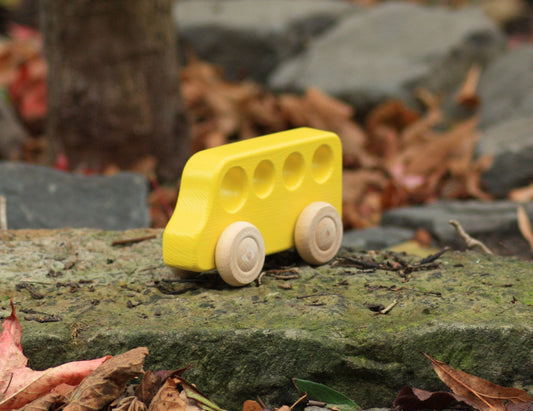Holz-Bus gelb