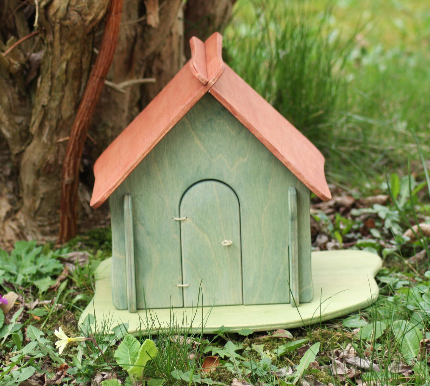 Bauernhaus Grün/Dunkelrot